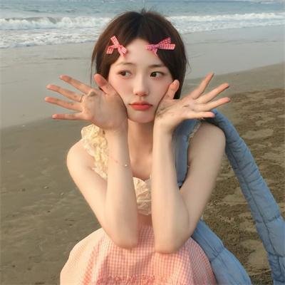 泳池娇娃